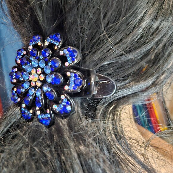 Crystal Flower Claw Hair Clip - Dark Blue - 137 crystals - Picture 10 of 12